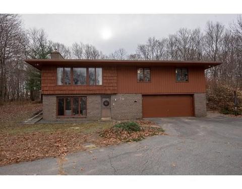 70 Dodge Rd, Sutton, MA 01590 photo 2