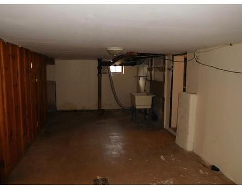 75 Malden St, Springfield, MA 01108 photo 21