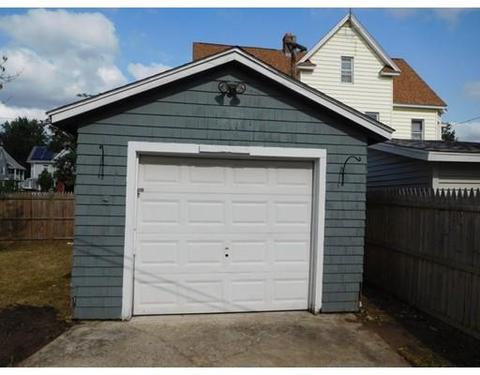 75 Malden St, Springfield, MA 01108 photo 6