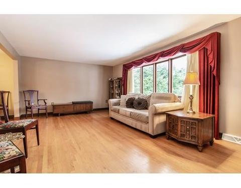 18 Flintlock Ln, Dedham, MA 02026 photo 4