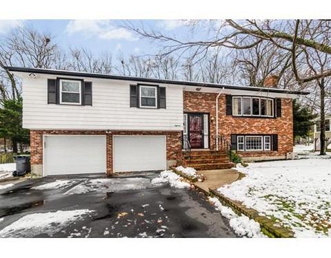 18 Flintlock Ln, Dedham, MA 02026 photo 1