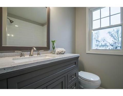 72 Blaine St, Springfield, MA 01108 photo 8