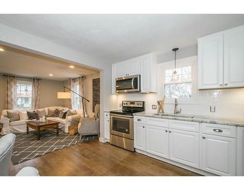 72 Blaine St, Springfield, MA 01108 photo 3