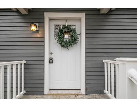 72 Blaine St, Springfield, MA 01108 photo 2