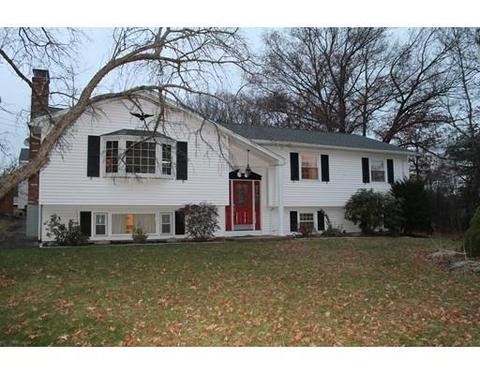 35 Carpenter Rd, Dudley, MA 01571 photo 1