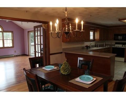 35 Carpenter Rd, Dudley, MA 01571 photo 9