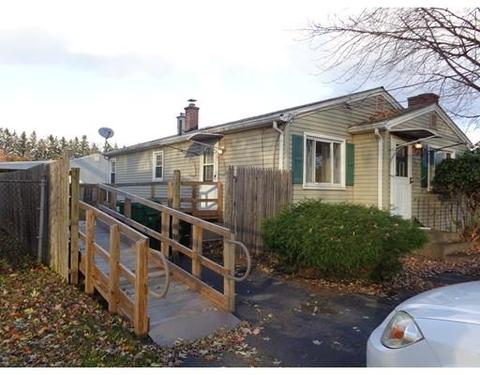 164 Joy St, Chicopee, MA 01013 photo 1
