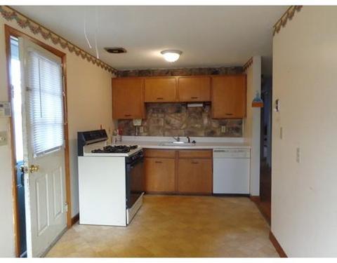 164 Joy St, Chicopee, MA 01013 photo 6