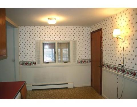 34 Cornwall St, Springfield, MA 01104 photo 5