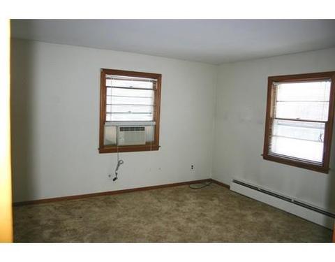 34 Cornwall St, Springfield, MA 01104 photo 11