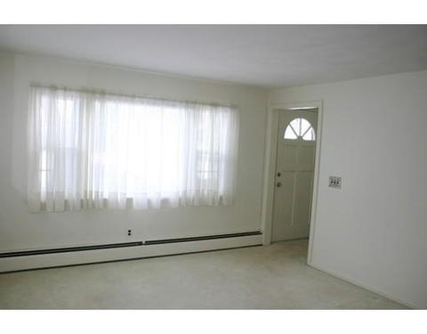 34 Cornwall St, Springfield, MA 01104 photo 2