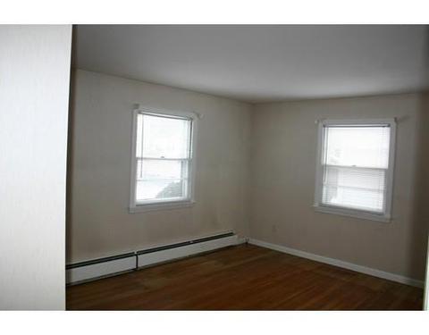 34 Cornwall St, Springfield, MA 01104 photo 10