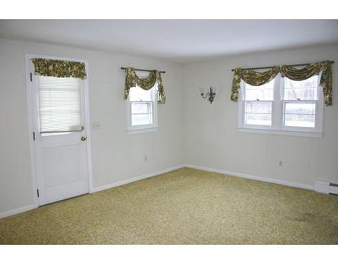 34 Cornwall St, Springfield, MA 01104 photo 7