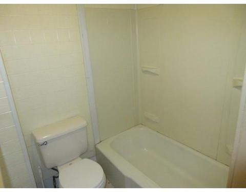 516 4th St, Fall River, MA 02721 photo 3