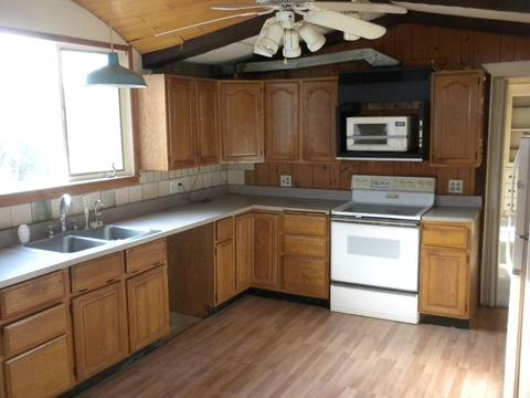 61 Spring St, Plainville, MA 02762 photo 4