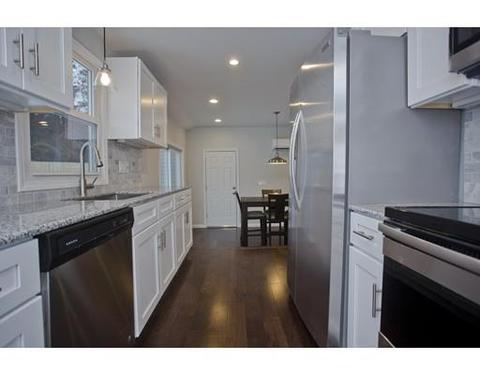 76 Phelps St, Easthampton, MA 01027 photo 9