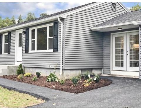 76 Phelps St, Easthampton, MA 01027 photo 3