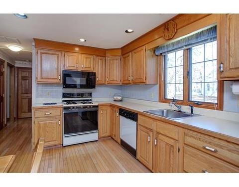 160 Camelback Rd, Barnstable, MA 02648 photo 9