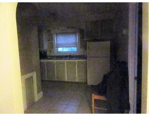 125 Varley St, Fall River, MA 02723 photo 3