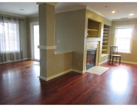 111 Varley St, Fall River, MA 02723 photo 2
