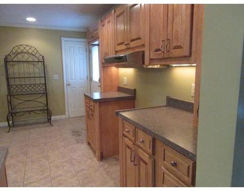 111 Varley St, Fall River, MA 02723 photo 10