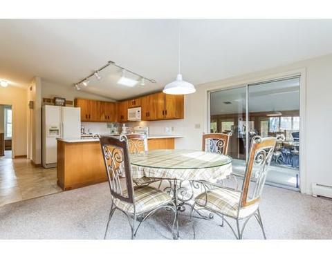 39 Mammoth Rd, Hooksett, NH 03106 photo 8