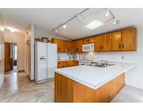 39 Mammoth Rd, Hooksett, NH 03106 photo 11