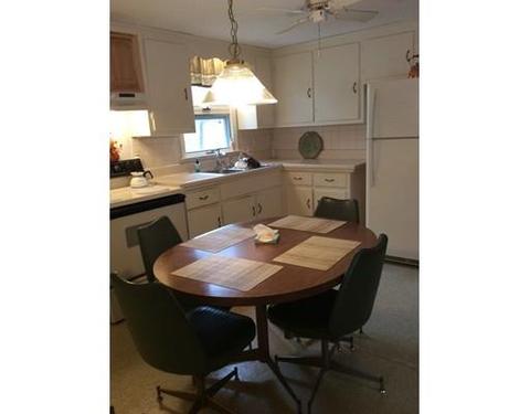 35 Westbrook Dr, Springfield, MA 01129 photo 9