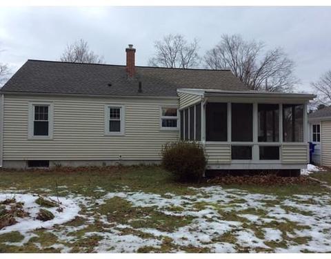 35 Westbrook Dr, Springfield, MA 01129 photo 6
