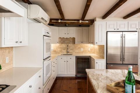 26 Ship St, Hingham, MA 02043 photo 8
