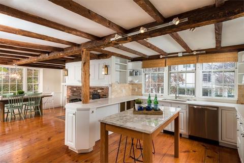 26 Ship St, Hingham, MA 02043 photo 7
