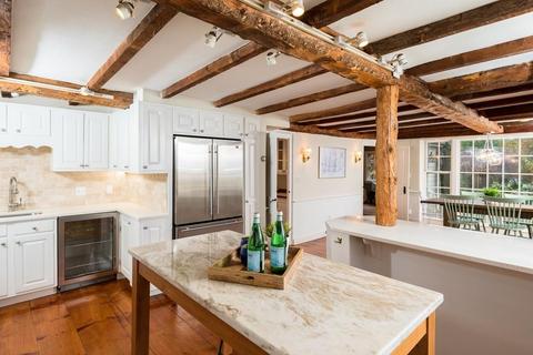 26 Ship St, Hingham, MA 02043 photo 9