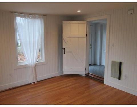 21 Walnut St, Gloucester, MA 01930 photo 18