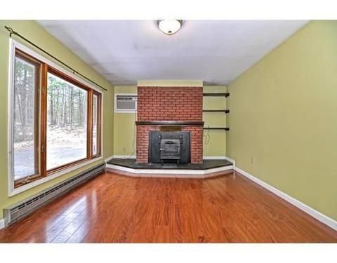 12 Walnut St, Douglas, MA 01516 photo 6