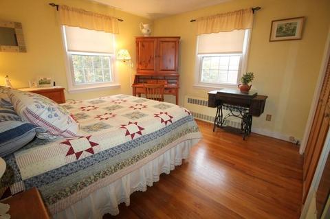 77 Abbott St, Springfield, MA 01118 photo 11
