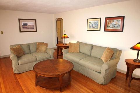 77 Abbott St, Springfield, MA 01118 photo 5