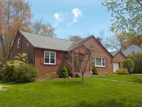 77 Abbott St, Springfield, MA 01118 photo 1