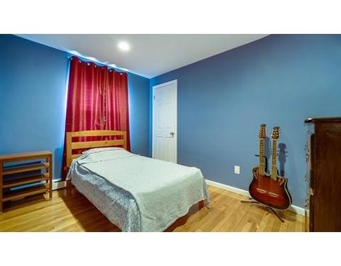 97 Arcadia Blvd, Springfield, MA 01118 photo 17