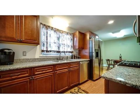 97 Arcadia Blvd, Springfield, MA 01118 photo 5