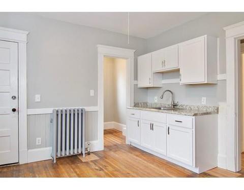56 Horace St, Springfield, MA 01108 photo 7