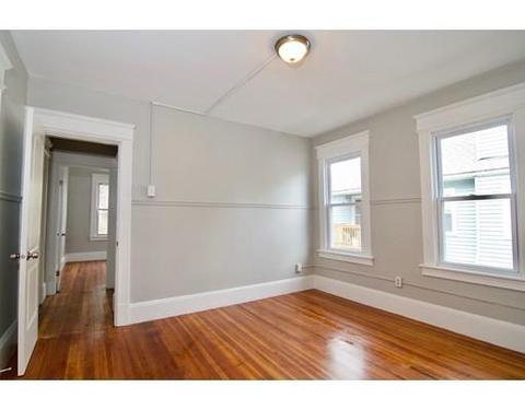 56 Horace St, Springfield, MA 01108 photo 17