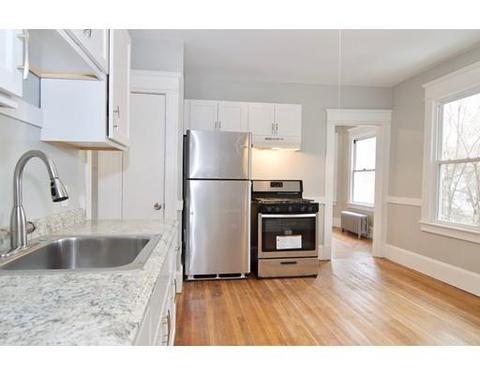56 Horace St, Springfield, MA 01108 photo 6