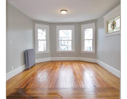 56 Horace St, Springfield, MA 01108 photo 9