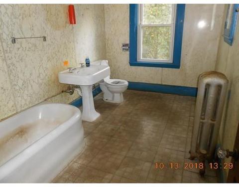 170 Prospect St, Chicopee, MA 01013 photo 11