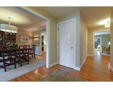 21 Brackett St, Needham, MA 02492 photo 4