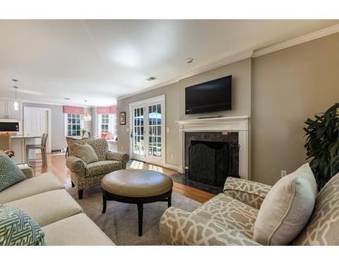 21 Brackett St, Needham, MA 02492 photo 10