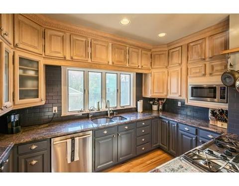 31 Central St, Beverly, MA 01915 photo 3