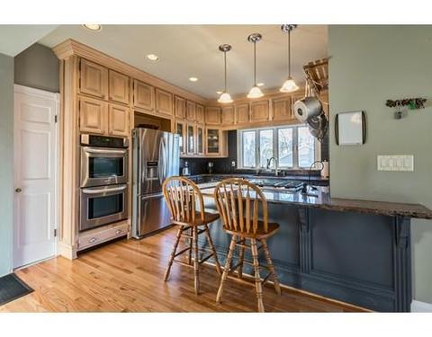 31 Central St, Beverly, MA 01915 photo 2