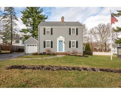 45 Lewis St, Reading, MA 01867 photo 2