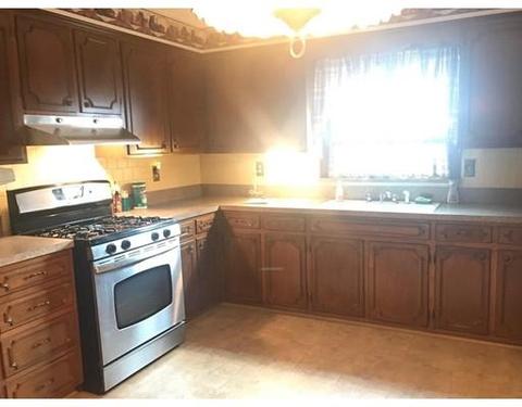 77 Morton St, Fall River, MA 02720 photo 3
